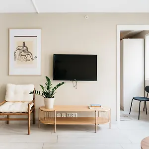 Urban - Scandinavian Comfort With French Balcony Apartment Bergen