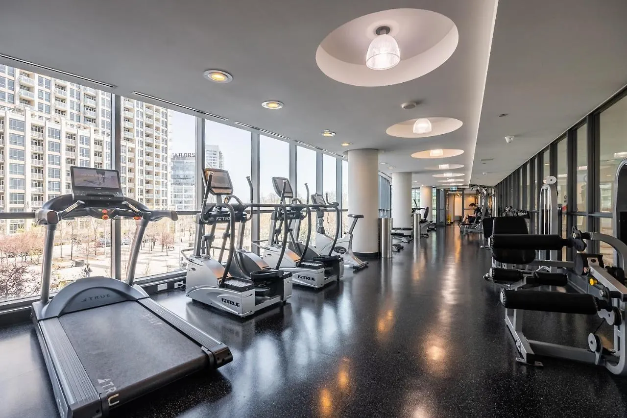 Apartment Luxury Suite With Private Patio In Downtown Toronto Canada